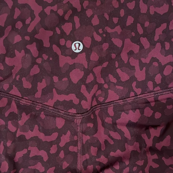 Lululemon maroon leopard camouflage leggings. Size 2 - Picture 1 of 3